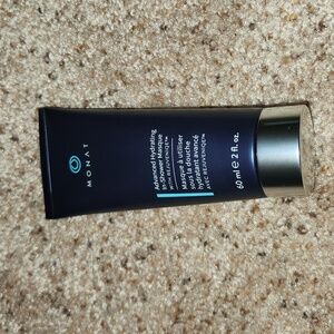 Monat Advanced Hydrating in shower masque
